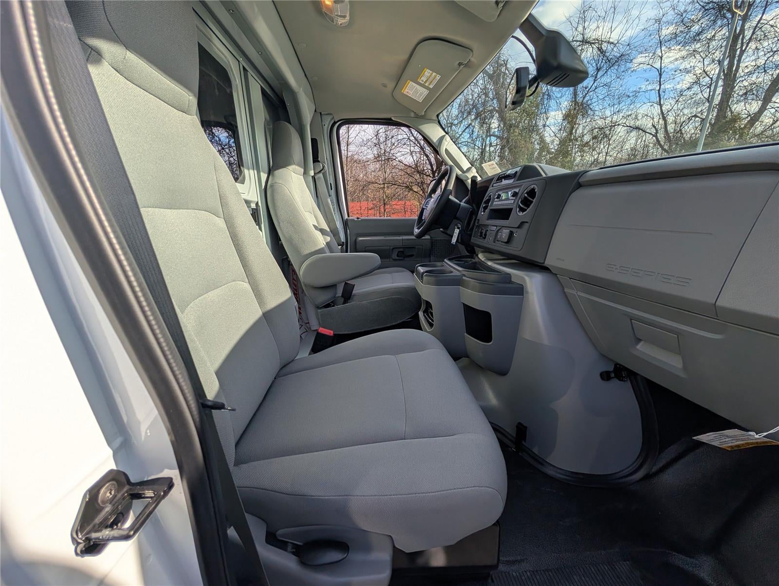 2026 Ford Econoline Cutaway E-350 SRW