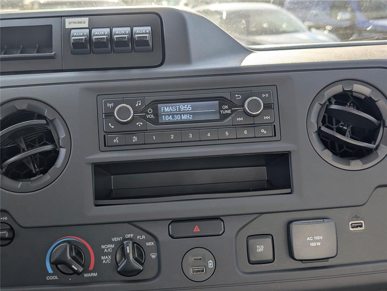 2026 Ford Econoline Cutaway E-350 SRW