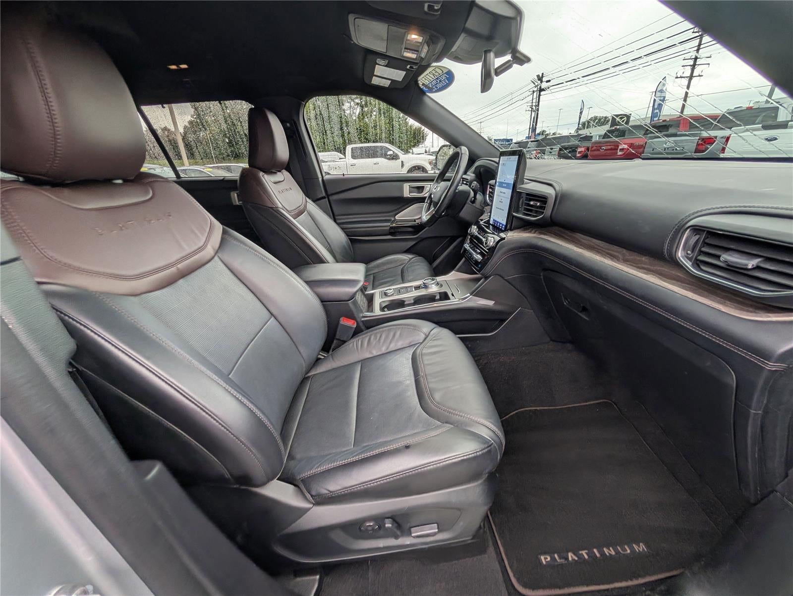 2022 Ford Explorer Platinum