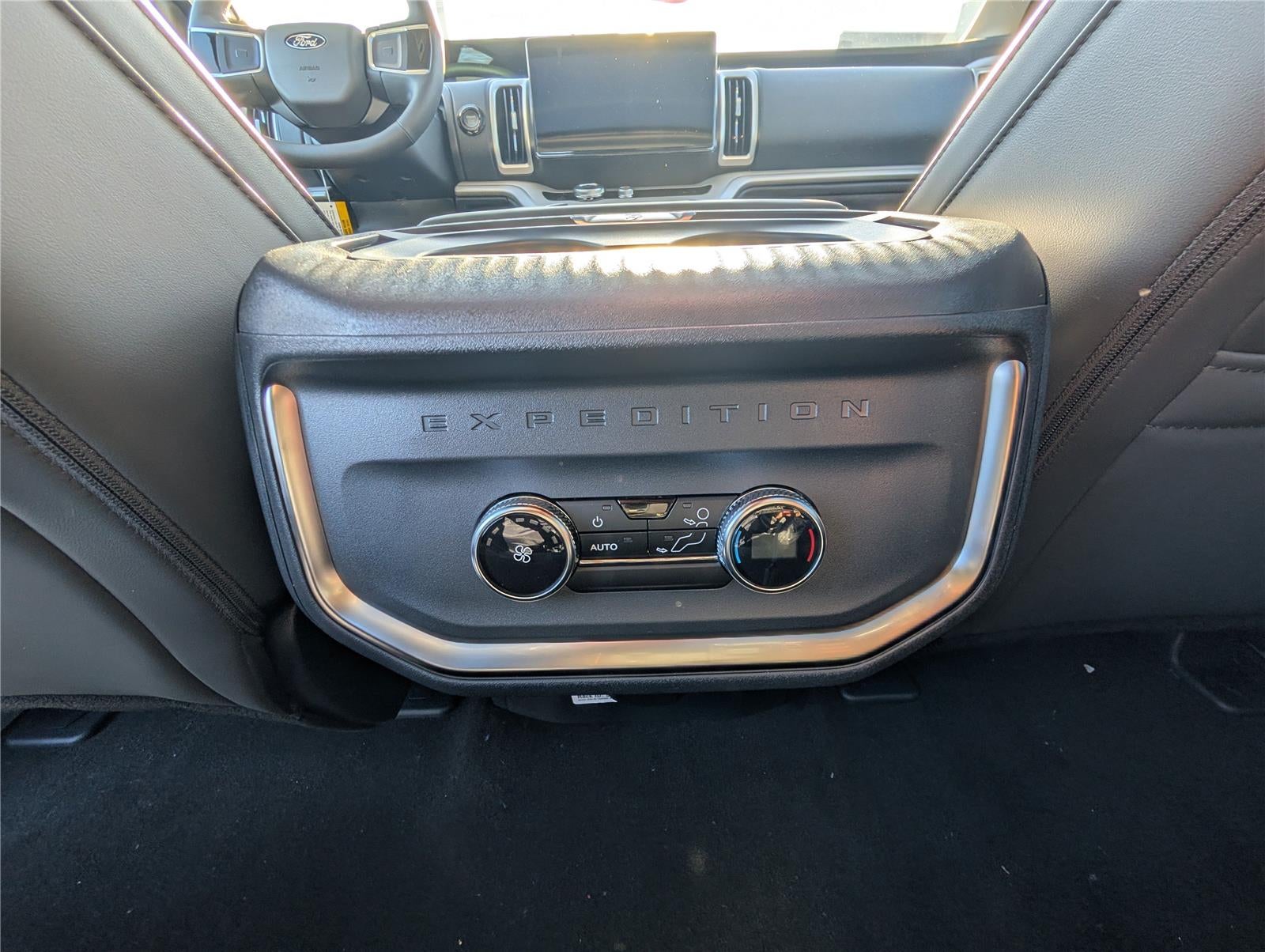 2025 Ford Expedition Active MAX