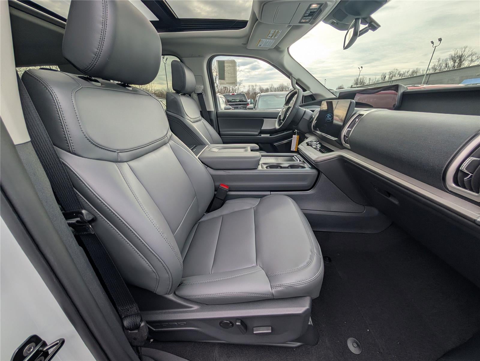 2026 Ford Expedition MAX Active