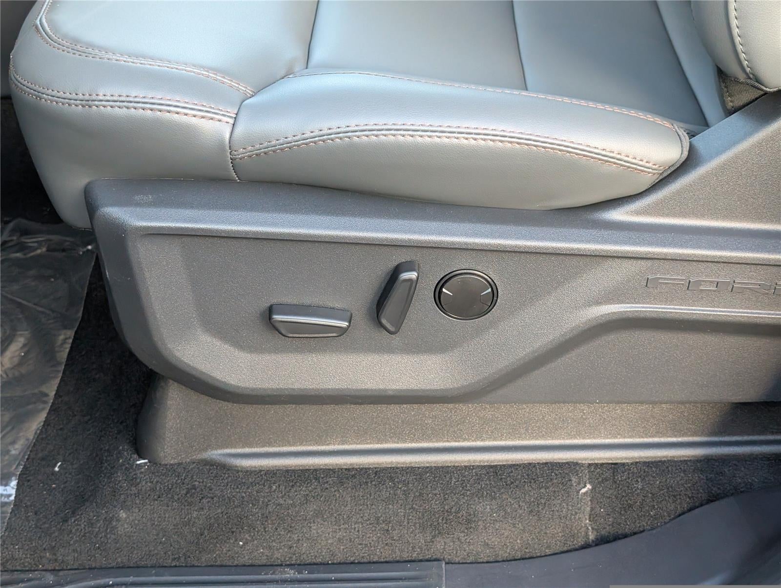 2025 Ford Expedition Active MAX