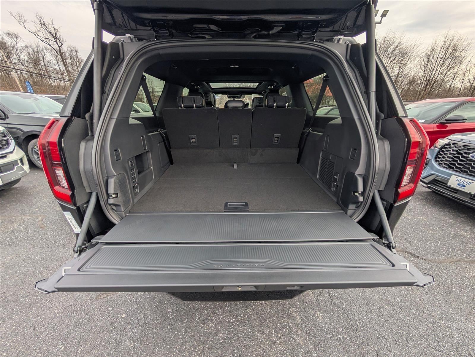 2026 Ford Expedition MAX Platinum®