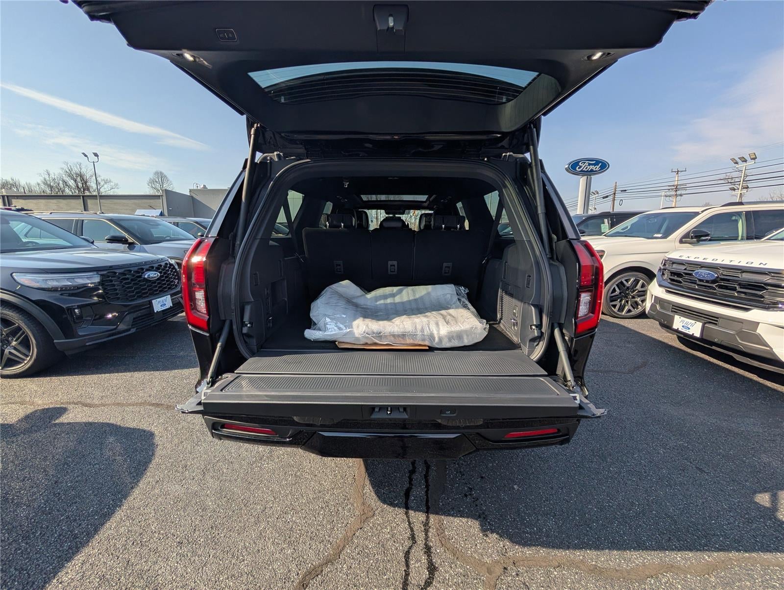 2026 Ford Expedition MAX Platinum®