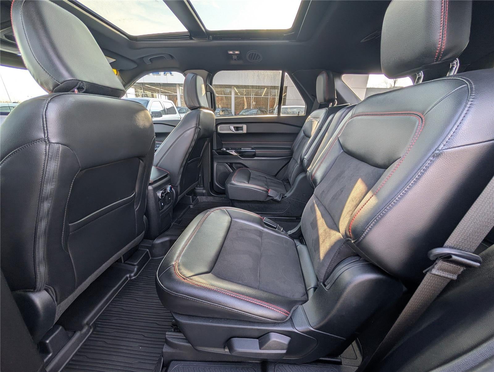 2023 Ford Explorer ST-Line