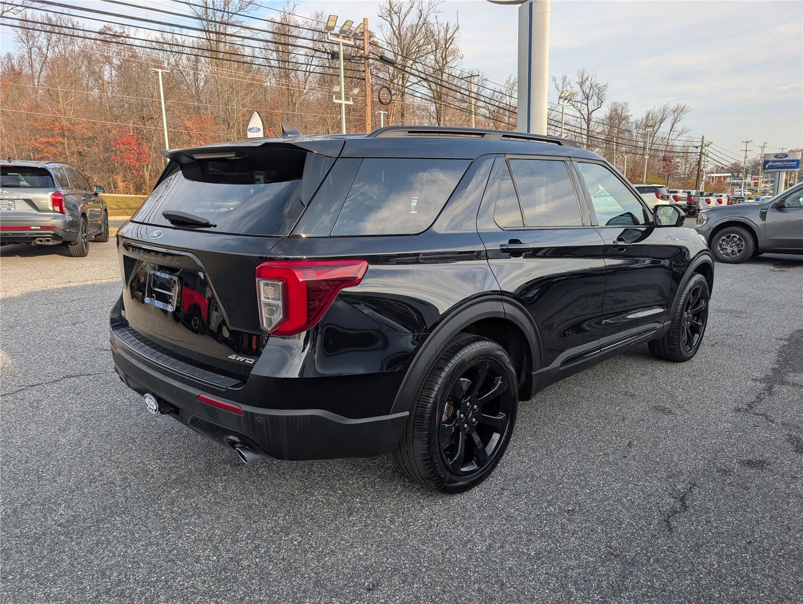 2023 Ford Explorer ST-Line