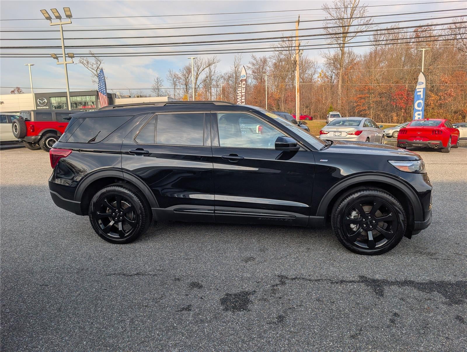 2023 Ford Explorer ST-Line