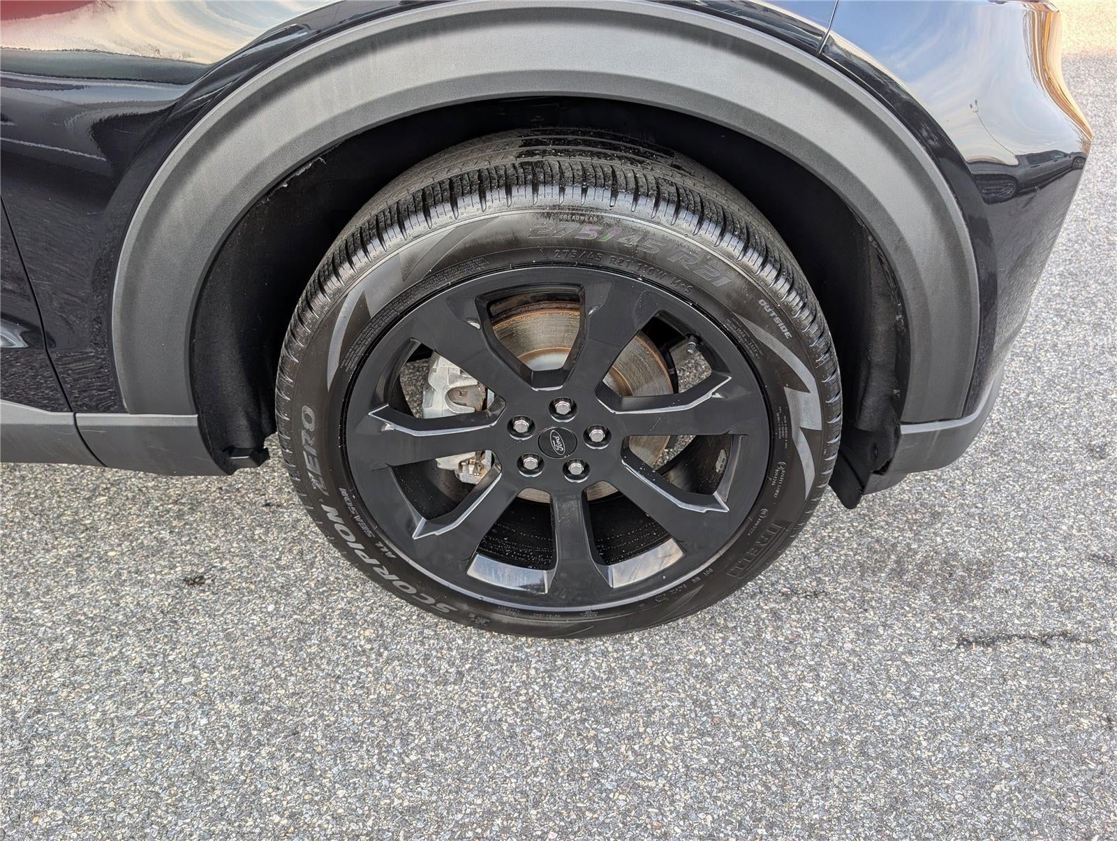 2023 Ford Explorer ST-Line