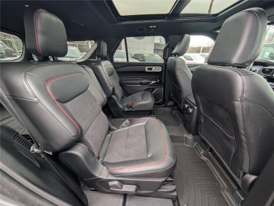 2024 Ford Explorer ST-Line