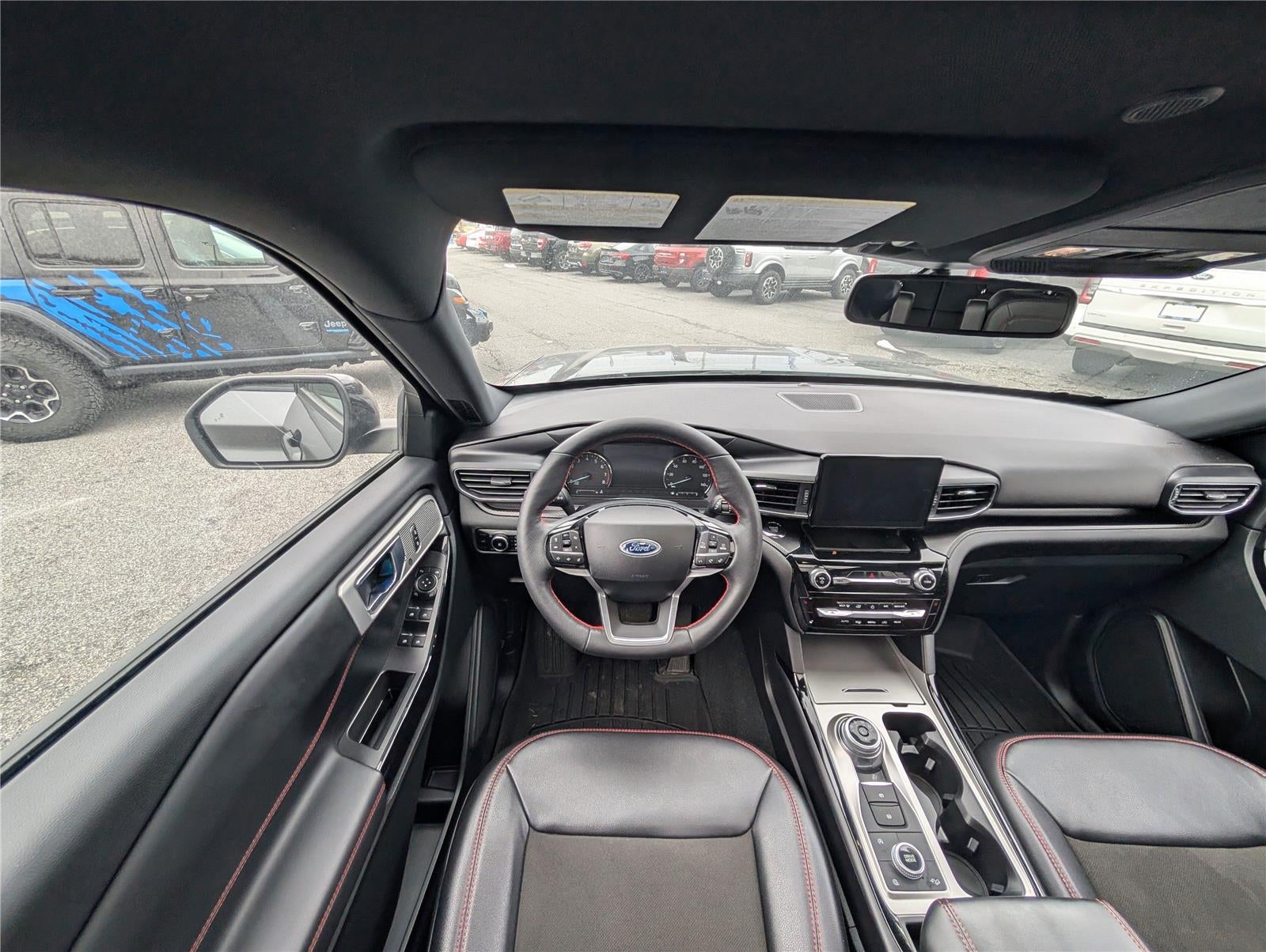 2024 Ford Explorer ST-Line