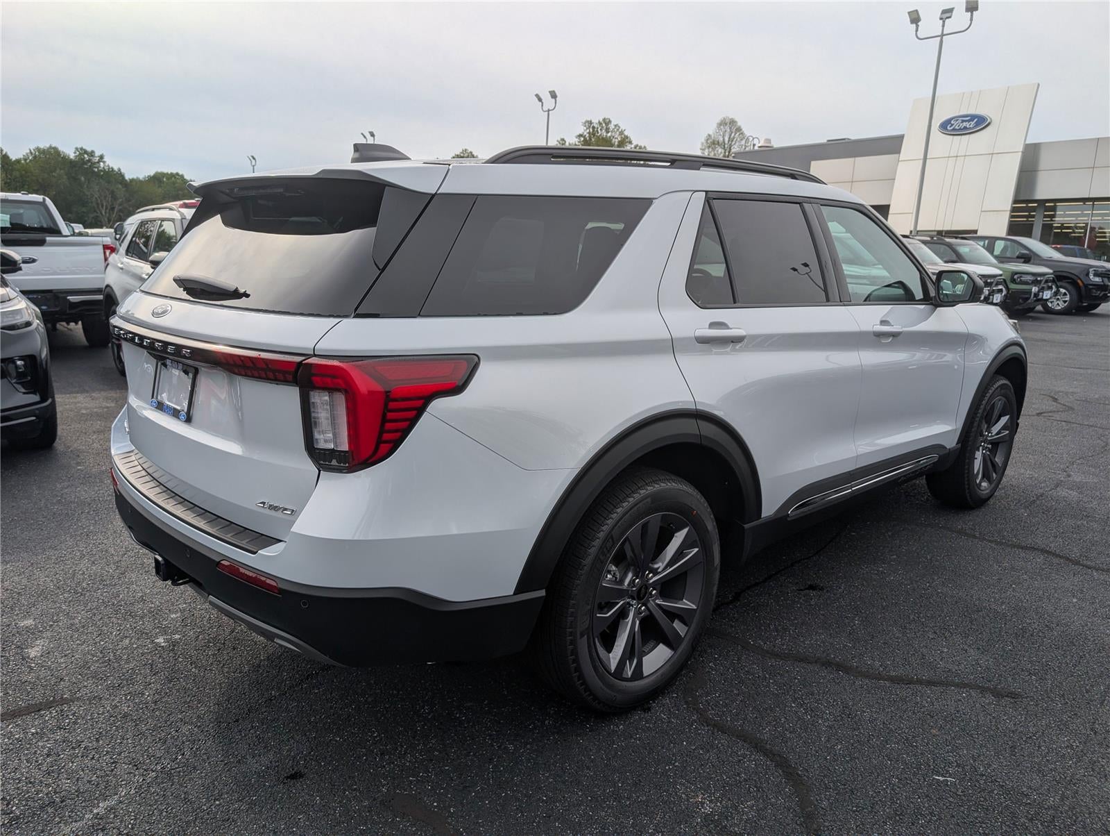 2025 Ford Explorer Active