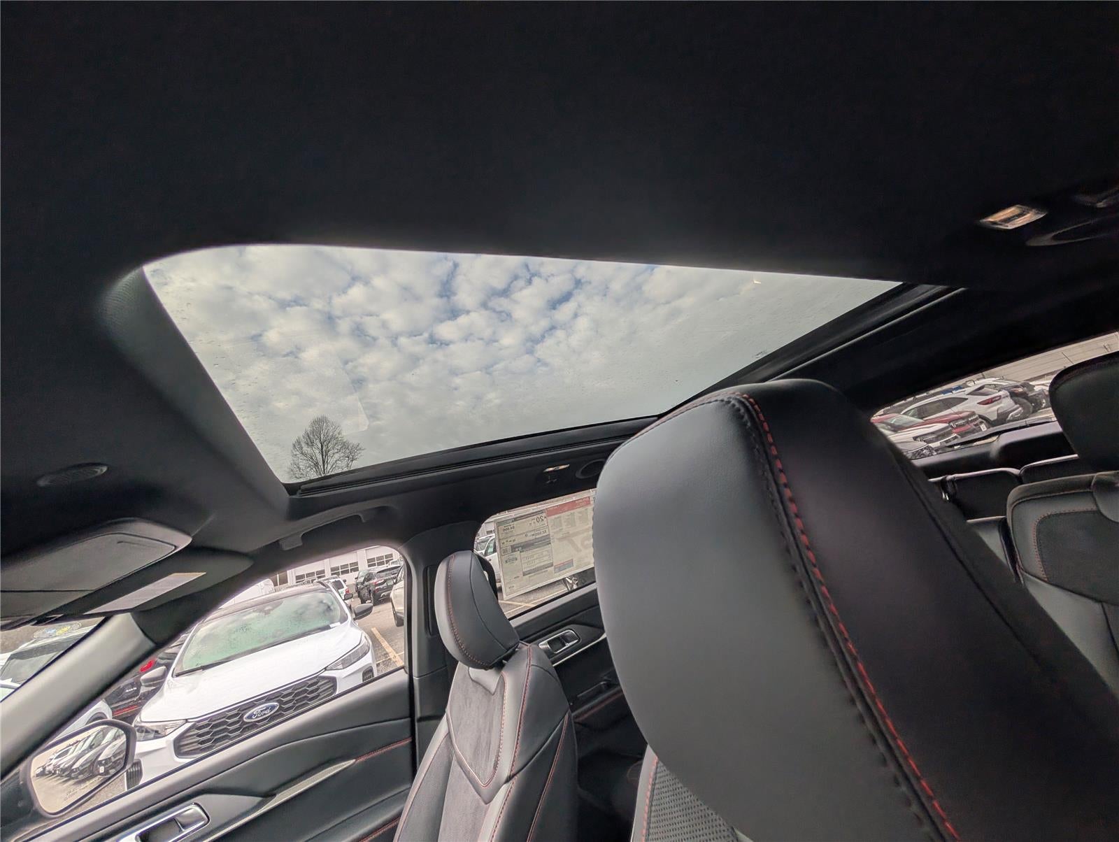 2026 Ford Explorer Platinum™