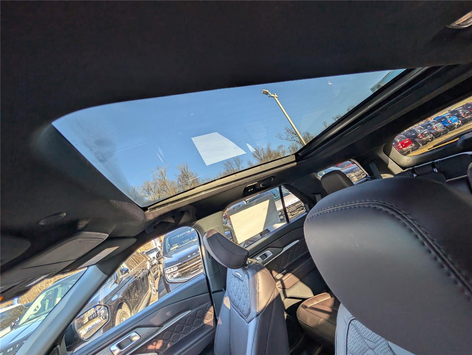 2026 Ford Explorer Platinum™