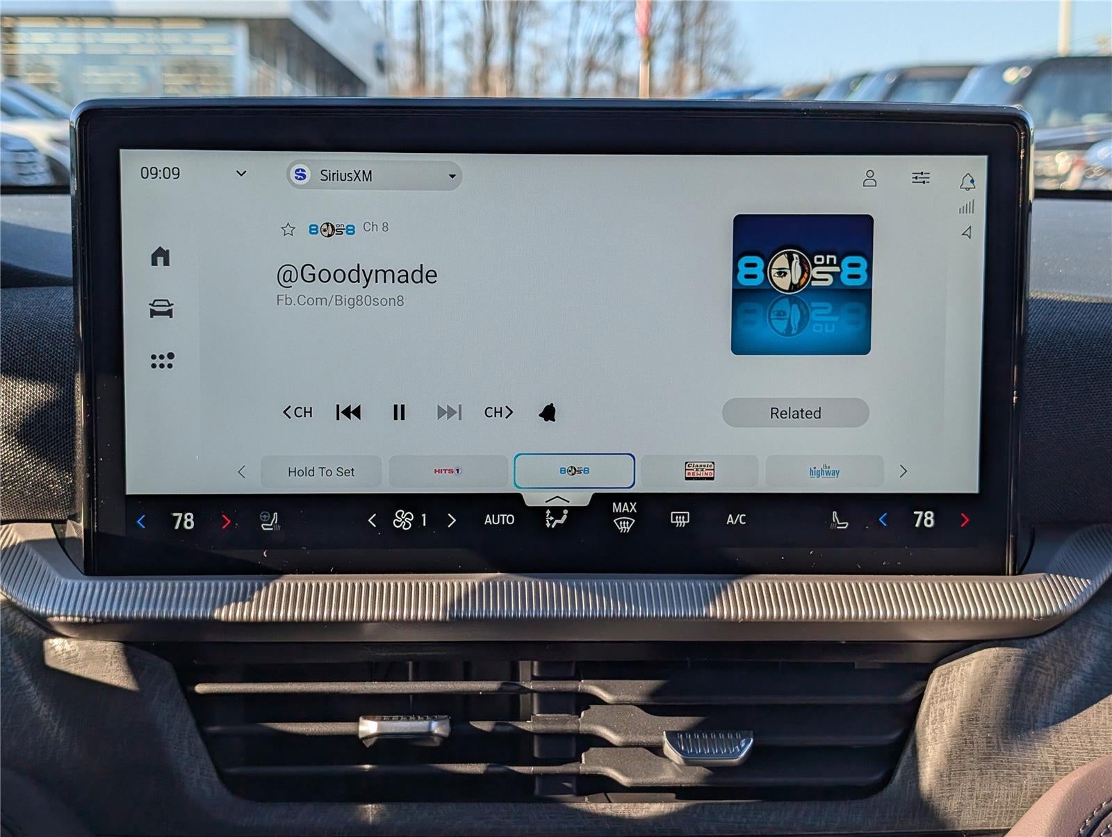 2026 Ford Explorer Platinum™