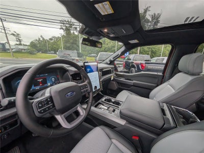 2025 Ford F-150 Lightning Lariat®