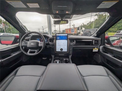 2025 Ford F-150 Lightning Lariat®