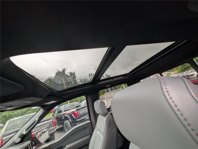 2025 Ford F-150 Lightning Lariat®