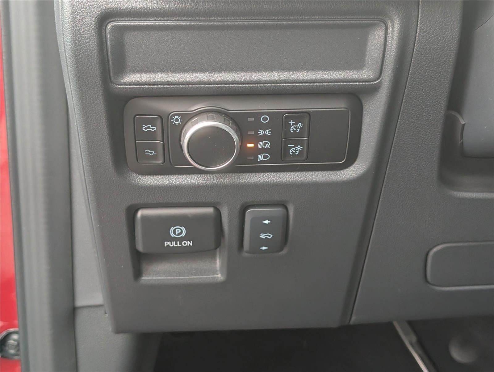 2025 Ford F-150 Lightning Lariat®