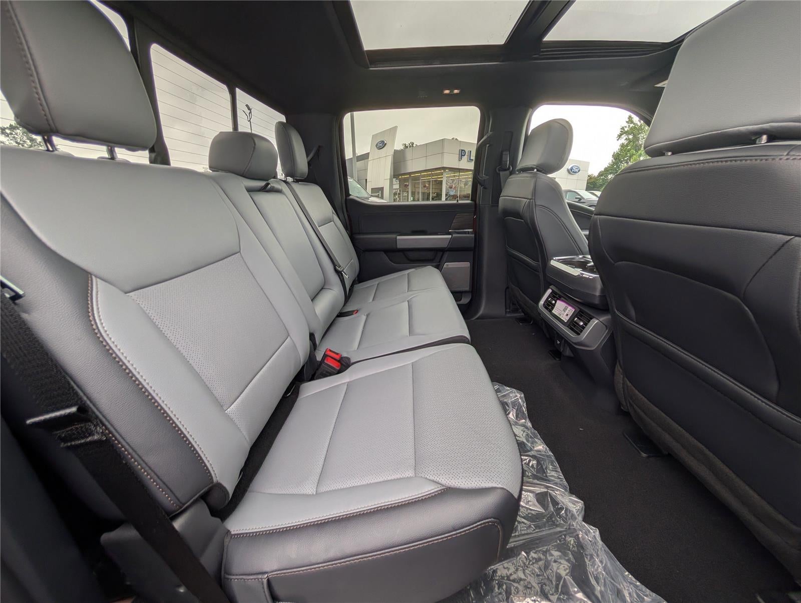 2025 Ford F-150 Lightning Lariat®