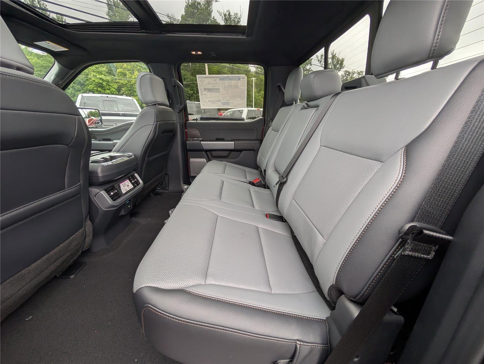 2025 Ford F-150 Lightning Lariat®