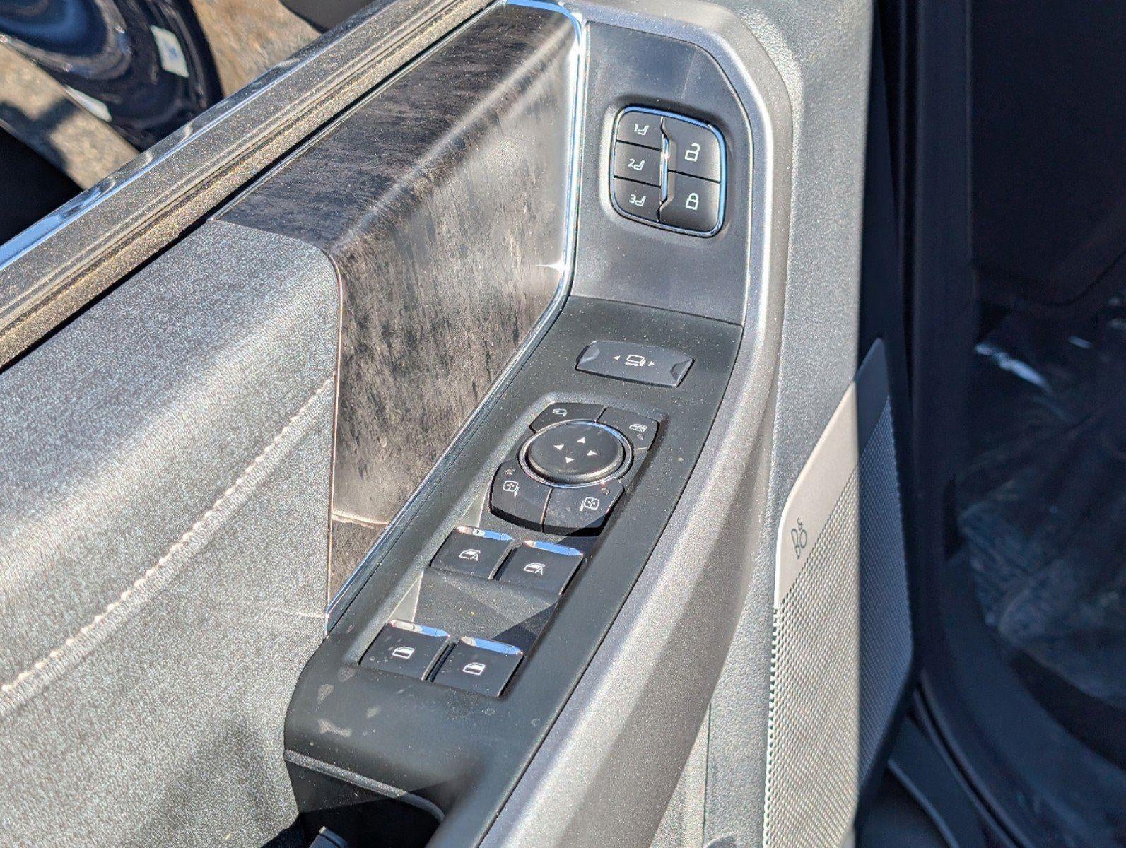 2025 Ford Super Duty F-250® Lariat®