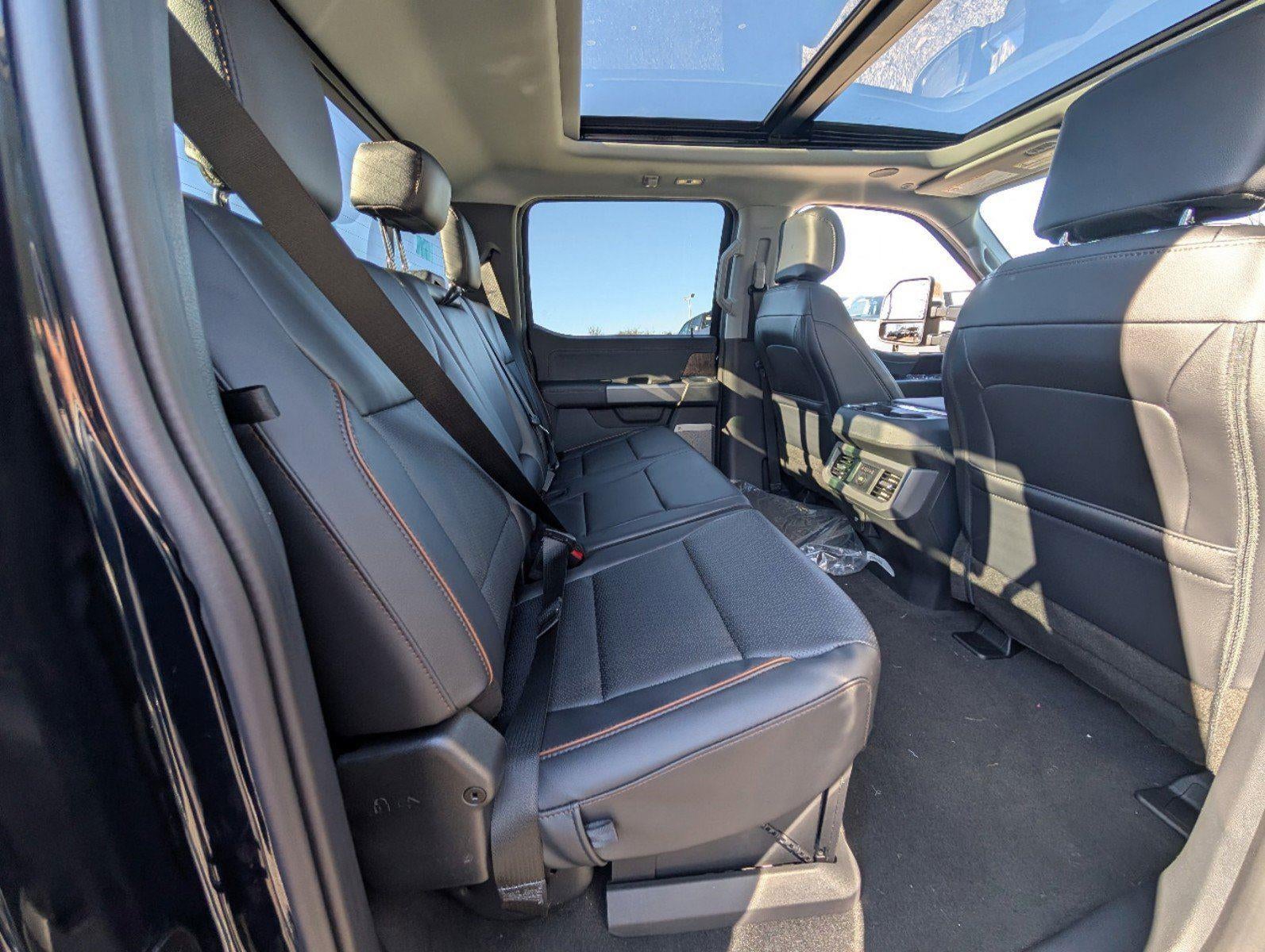 2025 Ford Super Duty F-250® Lariat®