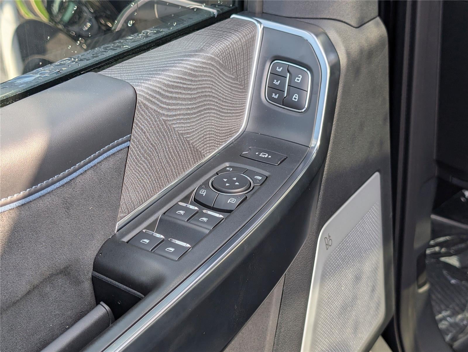 2025 Ford Super Duty F-250® Platinum®