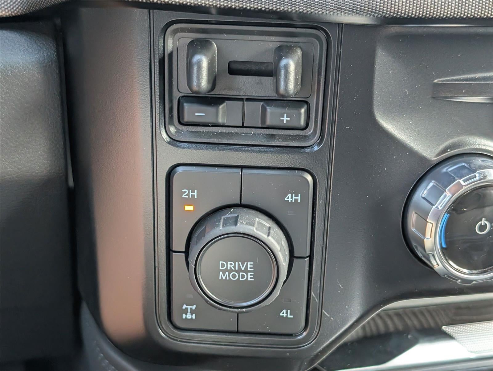 2025 Ford Super Duty F-250® Platinum®