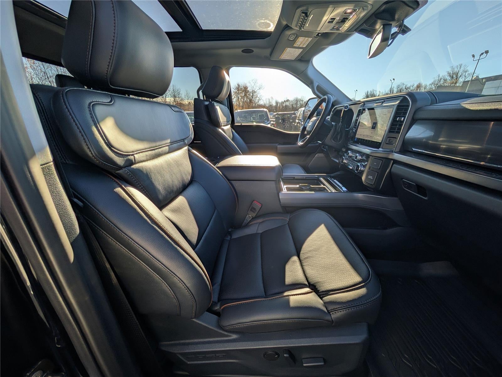 2026 Ford Super Duty F-350® Lariat®