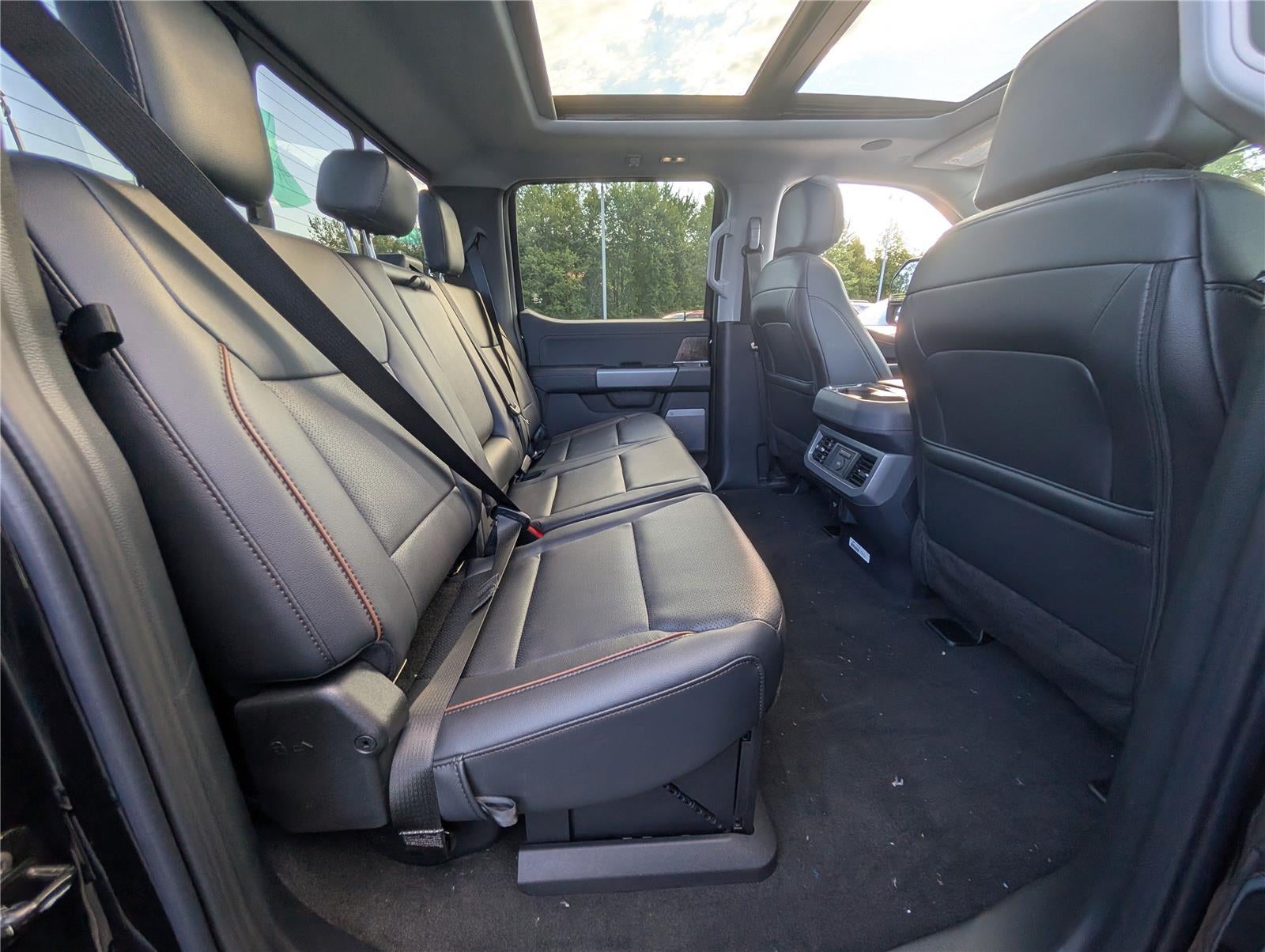 2026 Ford Super Duty F-350® Lariat®