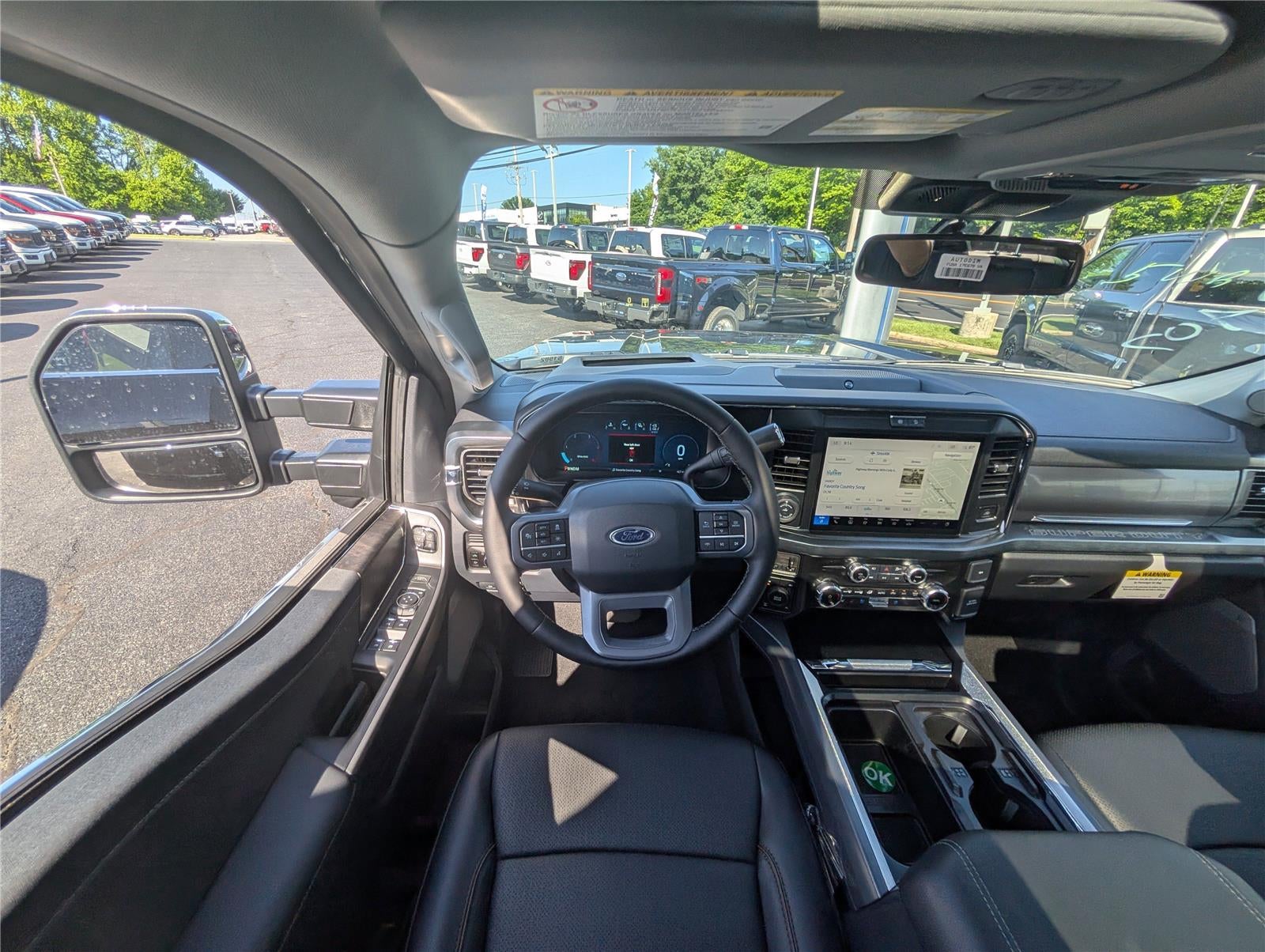 2025 Ford Super Duty F-350® Lariat®