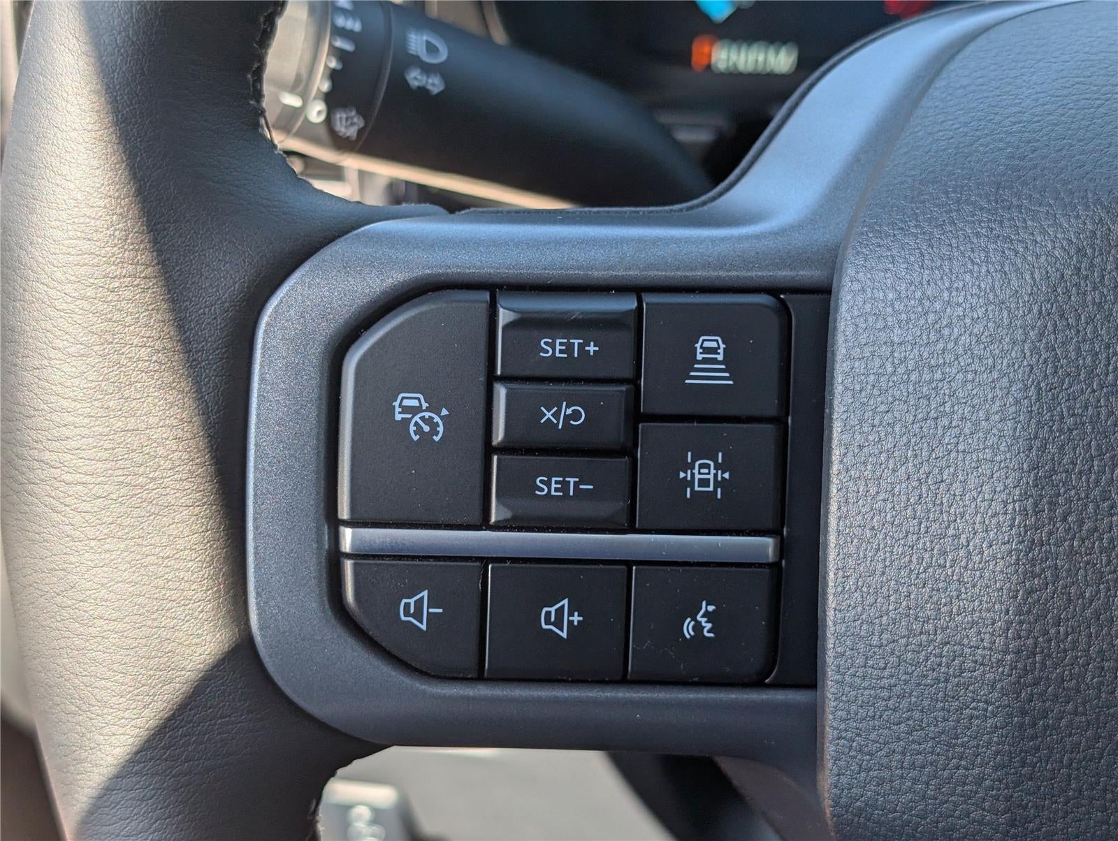 2025 Ford Super Duty F-350® Lariat®