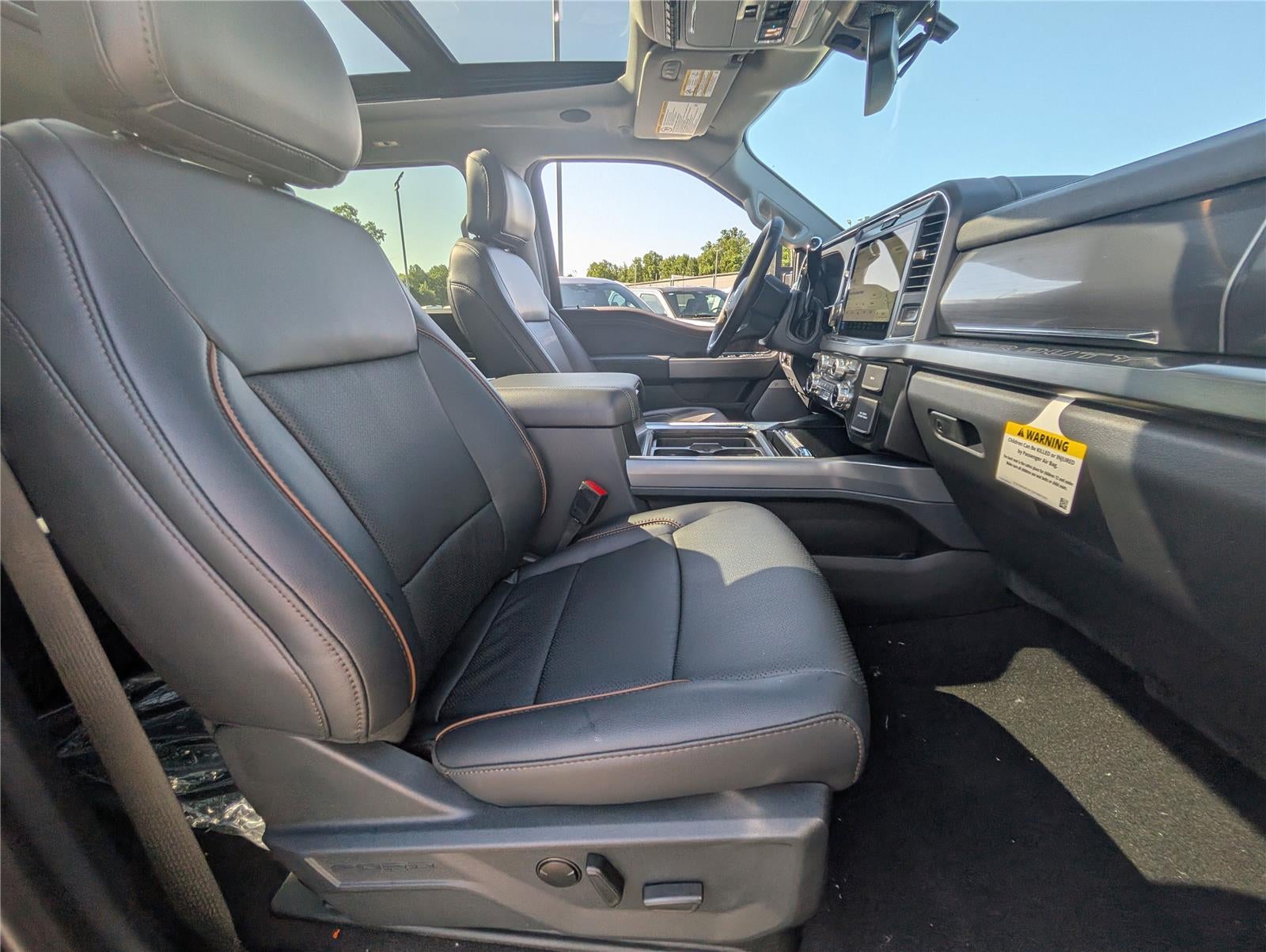 2025 Ford Super Duty F-350® Lariat®