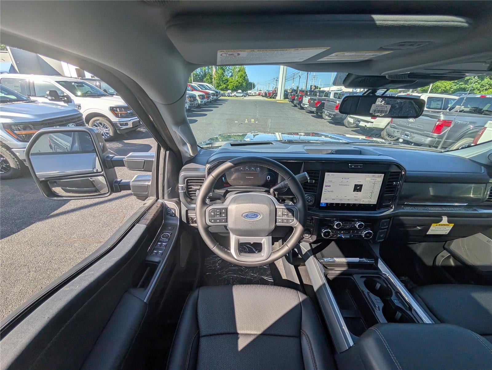 2025 Ford Super Duty F-350® Lariat®