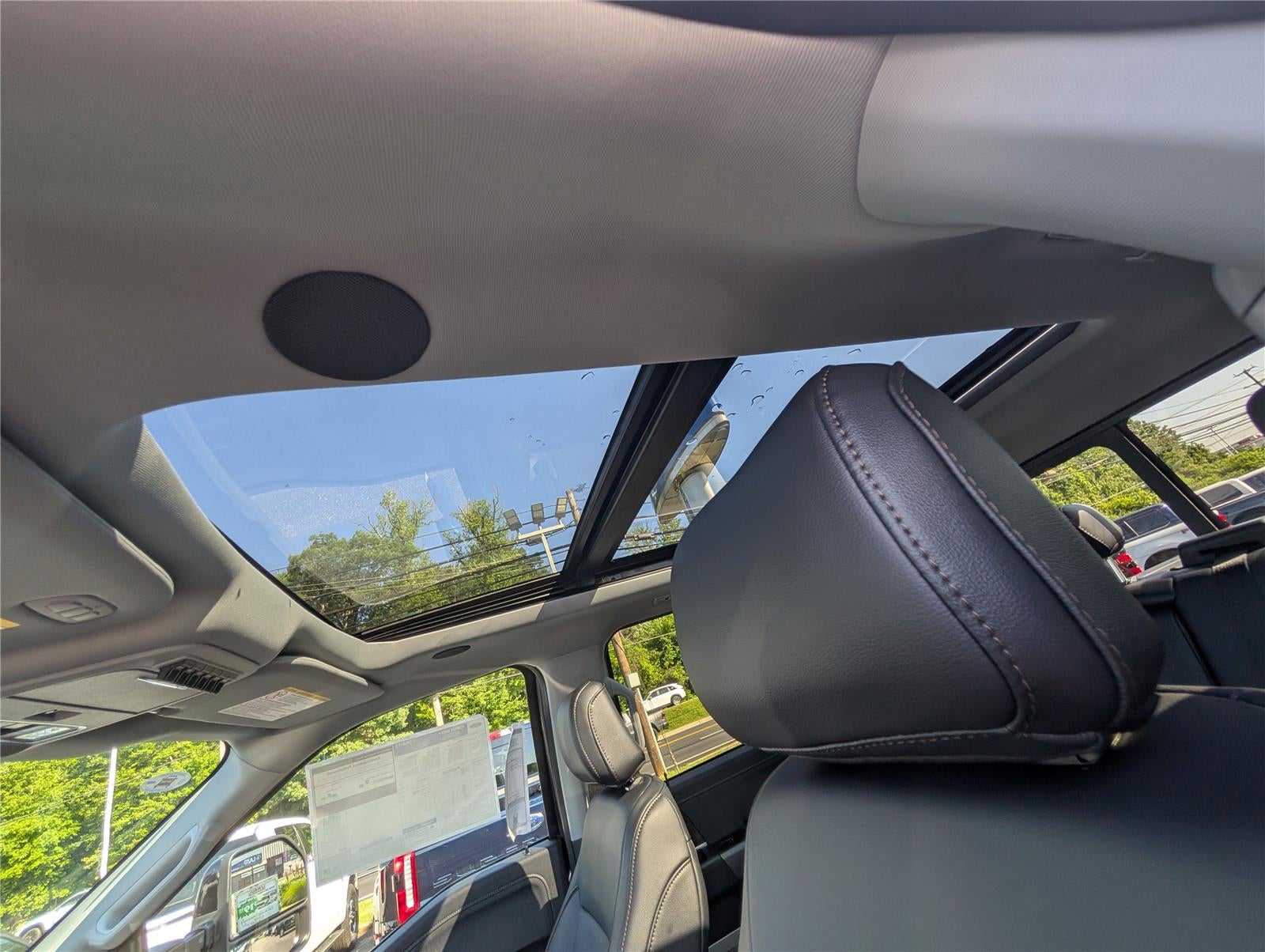 2025 Ford Super Duty F-350® Lariat®