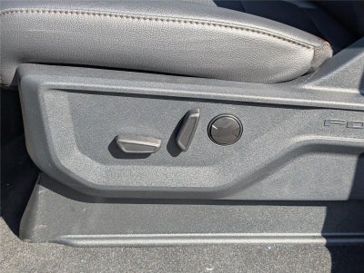 2025 Ford Super Duty F-350® Lariat®