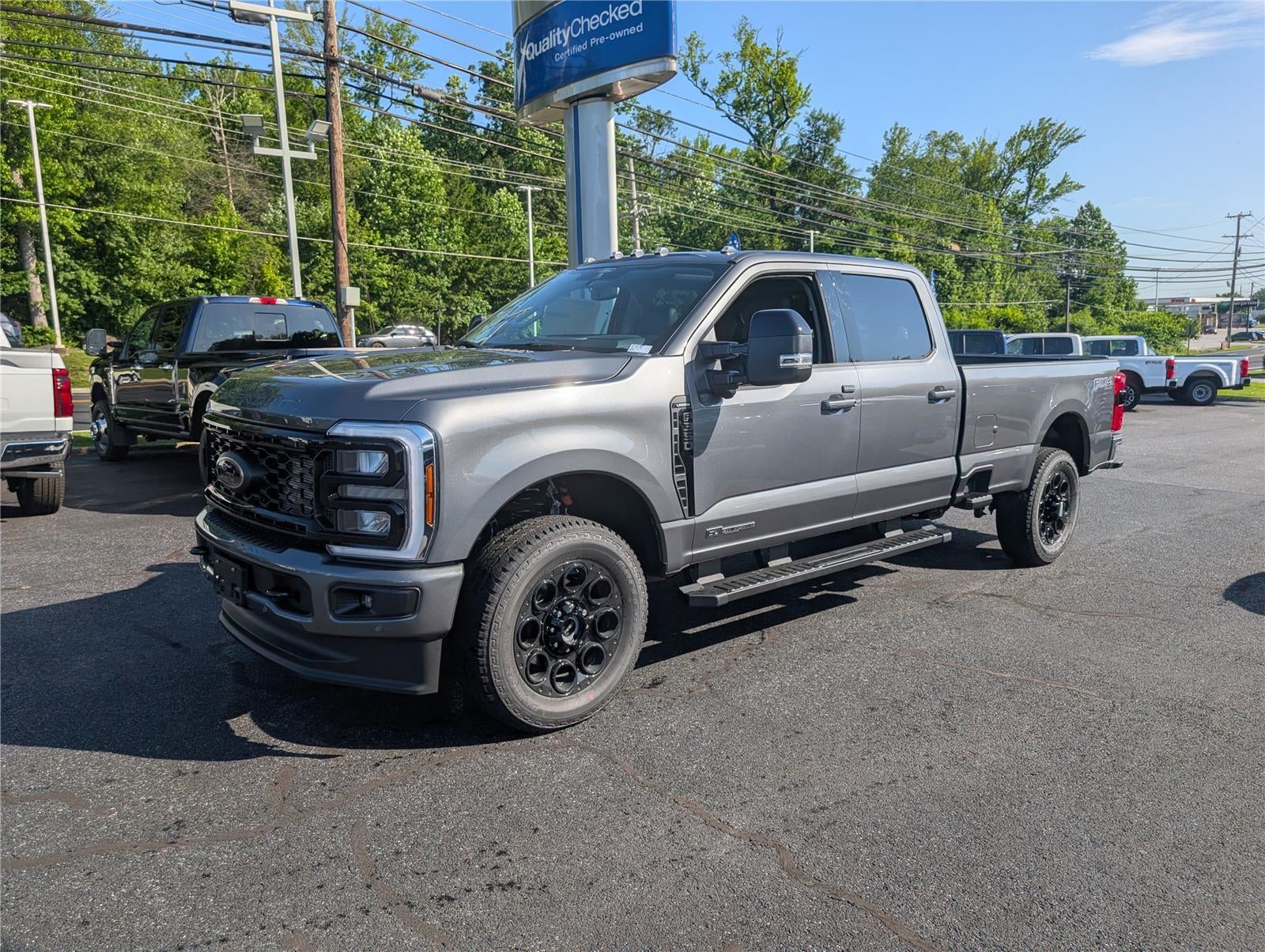 2025 Ford Super Duty F-350® Lariat®