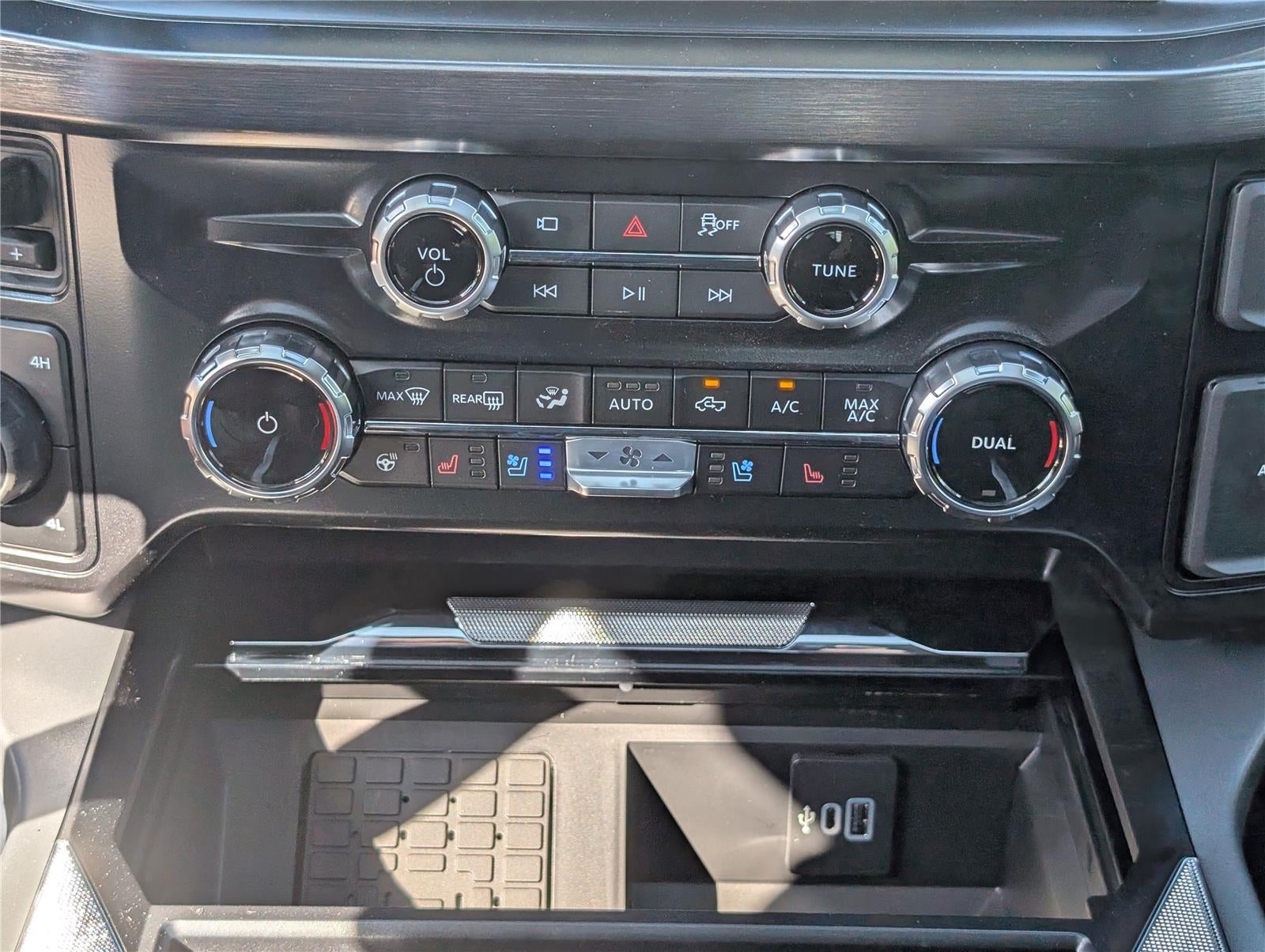 2025 Ford Super Duty F-350® Lariat®