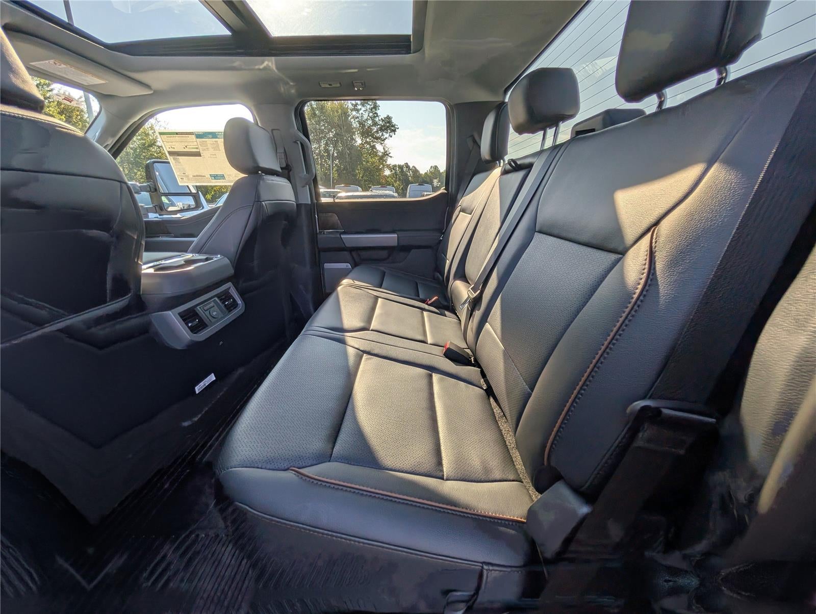 2026 Ford Super Duty F-350® Lariat®