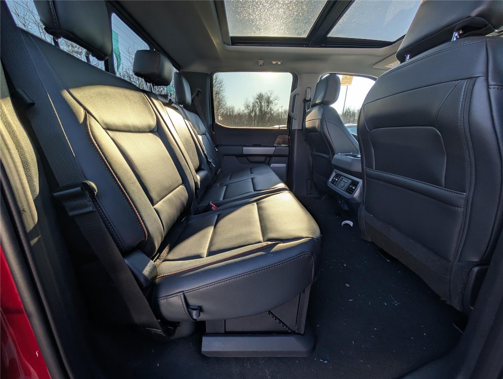 2026 Ford Super Duty F-350® Lariat®