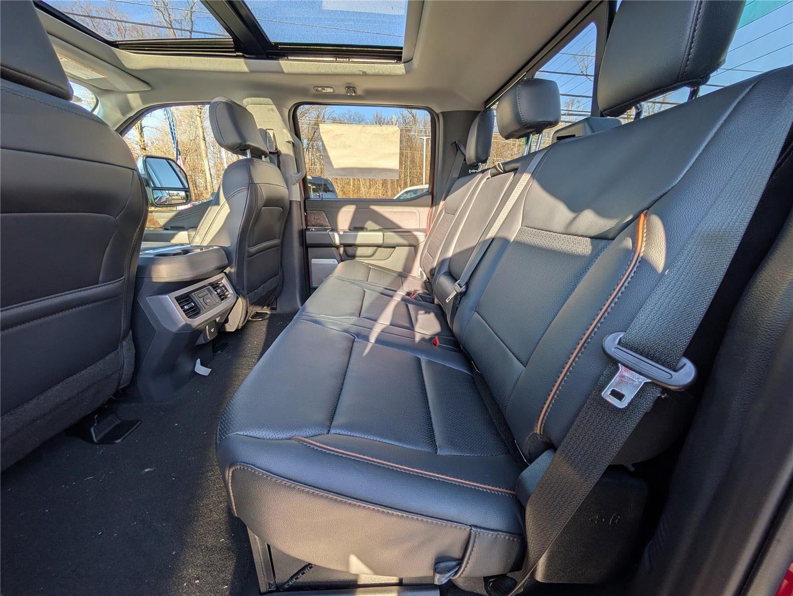 2026 Ford Super Duty F-350® Lariat®