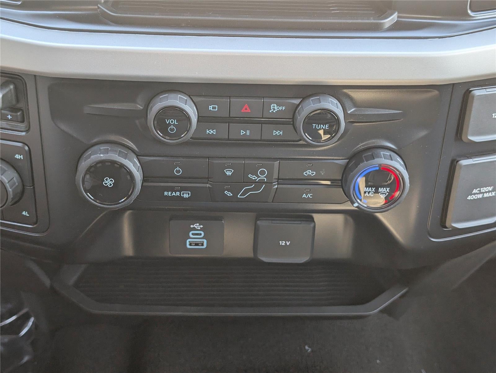 2026 Ford Super Duty F-350® XLT