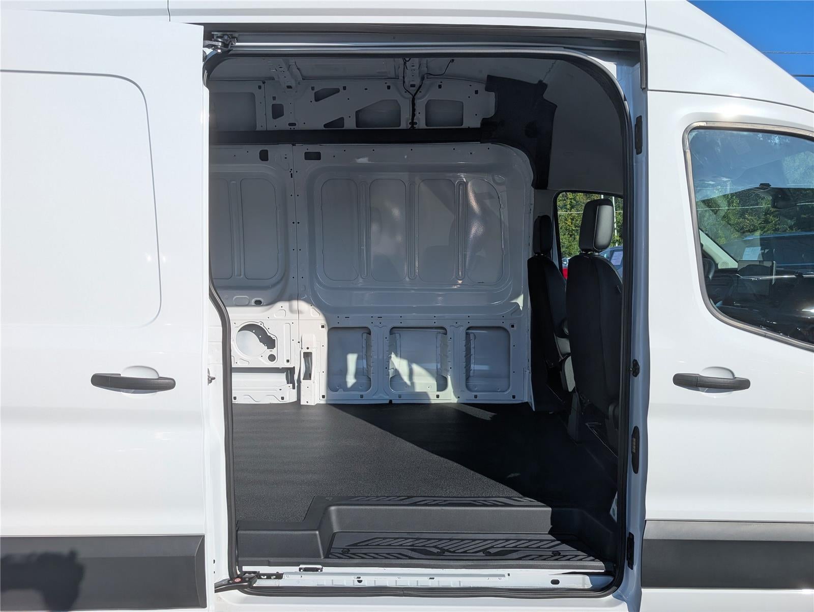 2025 Ford Transit Commercial Cargo Van