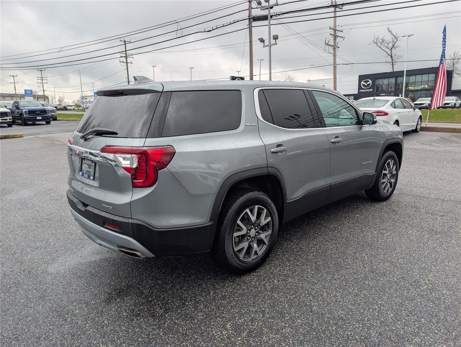 2023 GMC Acadia SLE