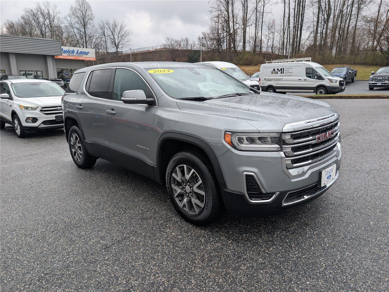 2023 GMC Acadia SLE