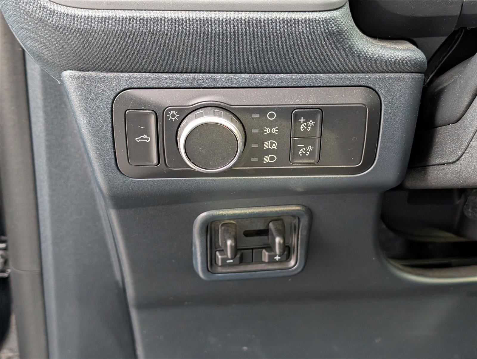 2022 Ford Maverick XL