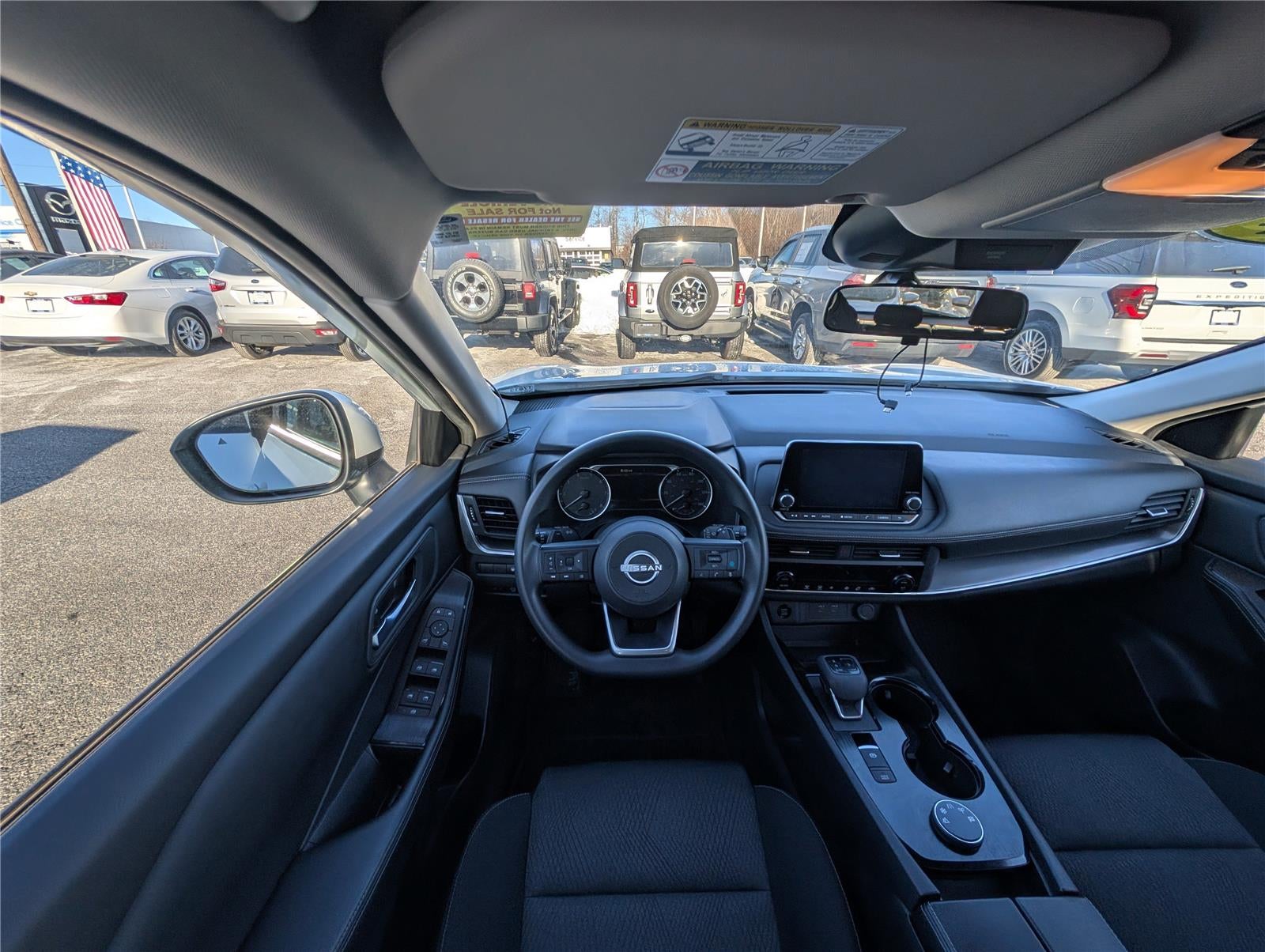 2024 Nissan Rogue SV