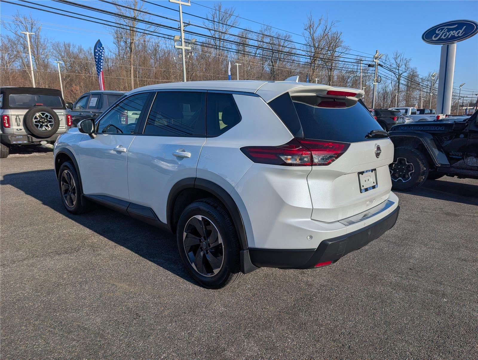 2024 Nissan Rogue SV