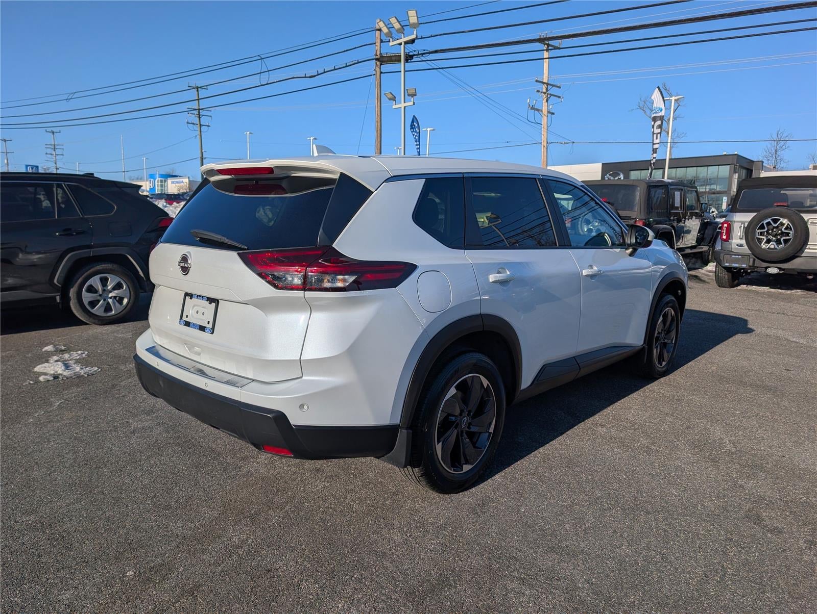 2024 Nissan Rogue SV