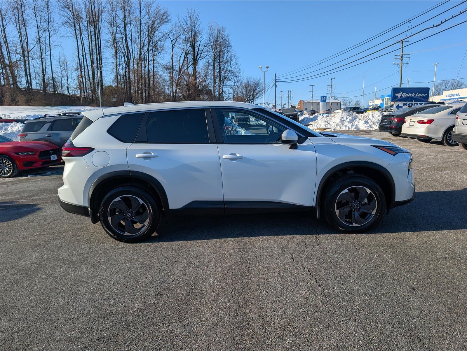 2024 Nissan Rogue SV